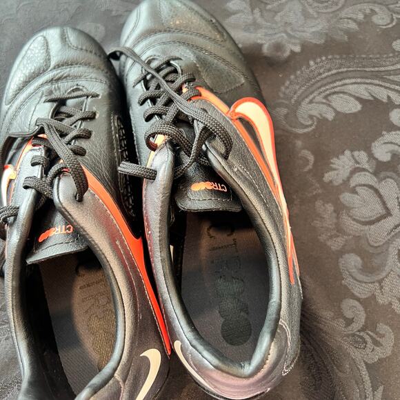 Nike libretto women’s soccer shoes black 488134-010 size 8 women - Picture 7 of 10